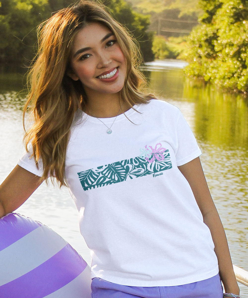 Into Bloom - White Short Sleeve Crewneck T-Shirt