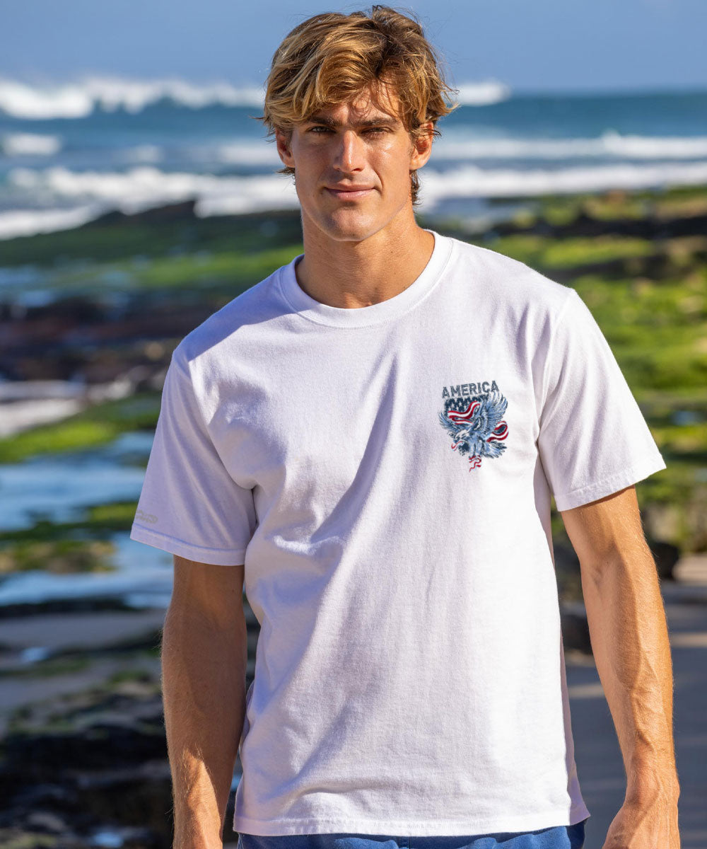 Eagle In Flight - White Short Sleeve Crewneck T-Shirt